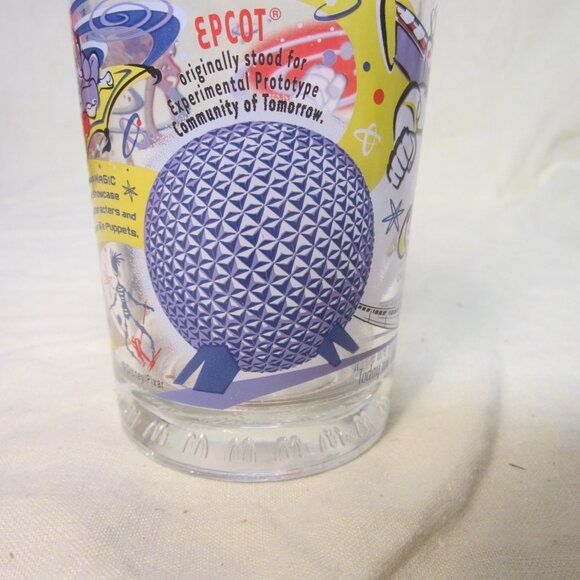 VTG DISNEY TUMBLERS MCDONALDS COLLECTIBLE 100 YEARS OF MAGIC - Picture 14 of 16